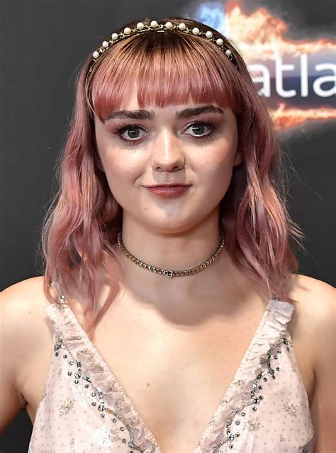 Maisie Williamss Pink Bangs And Lob Best Celebrity Haircuts 2019