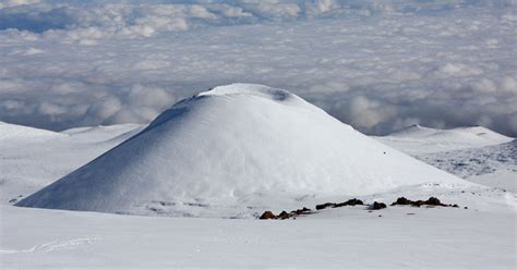 Its Snowing In Hawaii Just Like It Does Almost Every Year Huffpost