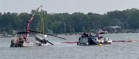 Two People Survive Helicopter Crash Into Indiana Lake The Daily Caller