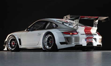 Porsche Gt3 R Makes Debut