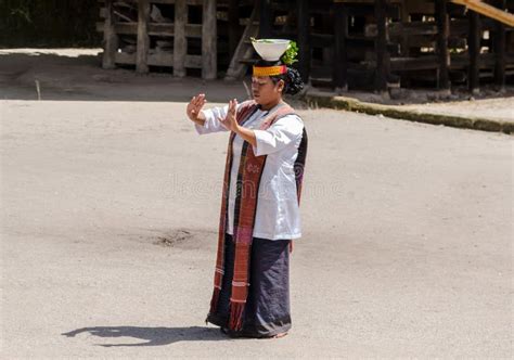 Batak Dance In Sumatra Indonesia Editorial Image Image Of Culture