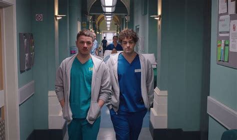 Holby City Spoilers Isaac Mayfield Star Teases Danger For Character