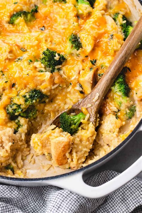 Cheesy Broccoli Chicken And Rice Casserole Veronika S Kitchen