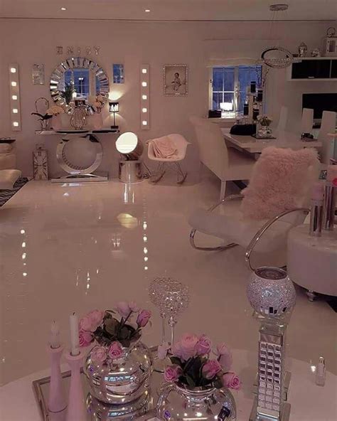 This Would Be Nice As A Hair Salon Or Maybe Skin Care Andwaxingmassage