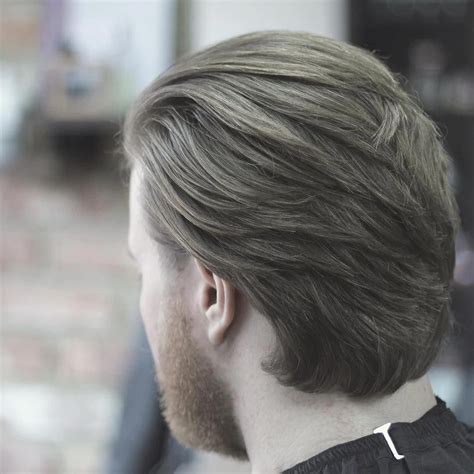 Mens Hairstyles Back View Wavy Haircut
