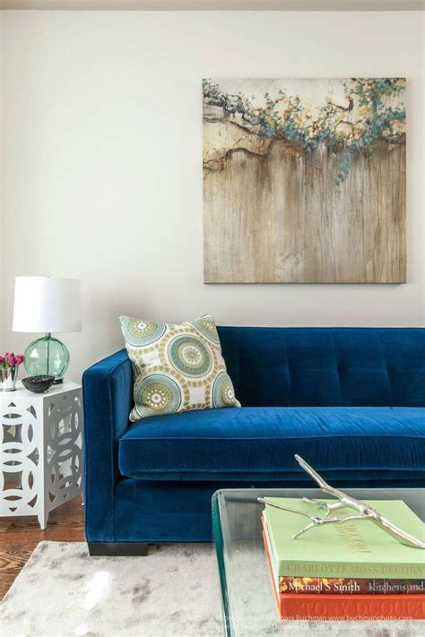 21 different style to decorate home with blue velvet sofa velvet sofa living room blue sofa