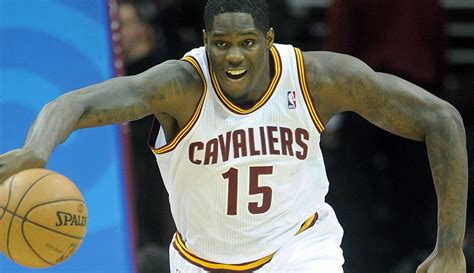 No 1 Nba Draft Pick Anthony Bennett Finally Scores 10 Points In A Game