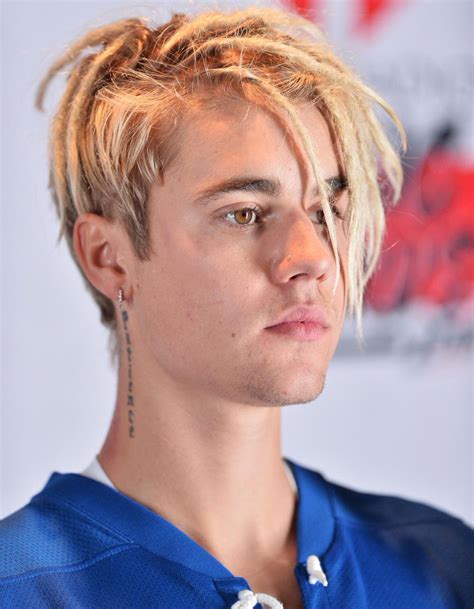 Caught in the crosshairs of cultural appropriation, bieber could use an education on the hairstyle that has roots in hinduism. Justin bieber : les dreads de la discorse - scoopnest.com