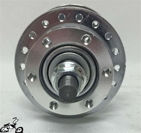 I'm looking for white hubs, can't seem to find much. Disc Brake Hub for 12 gauge Heavy Duty Spoke Wheel