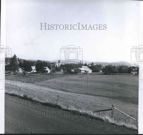 1977 The Town Of Fairfield Washington Historic Images