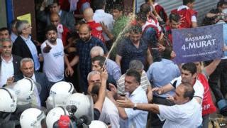 Turkey Police Clash With Istanbul Gezi Park Protesters Bbc News