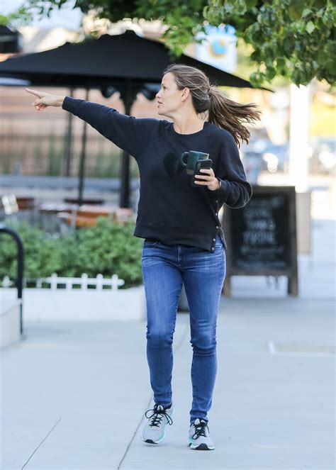 Jennifer Garner Out In La 10022019 Celebmafia