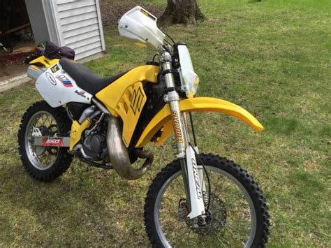 Enduro motorcycles are known for their larger engines with a taller geared transmission capable of traveling long distances at higher speeds, without the reliability issues of your common dirt bike. 1995 Suzuki RMX250 Enduro Motorcycle Street Legal Dirt ...