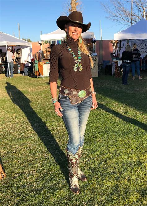 Style Round Up Art Of The Cowgirl 2020 Cowgirl Magazine