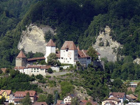 / unterwegs auf der herzschlaufe burgdorf ost #899 im «hügu himu» mit blick auf schloss burgdorf. ipernity: Schloss Burgdorf - by Walter 7.8.1956