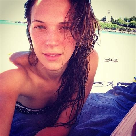 Hottest Amanda Righetti Pictures Will Get You All Sweating