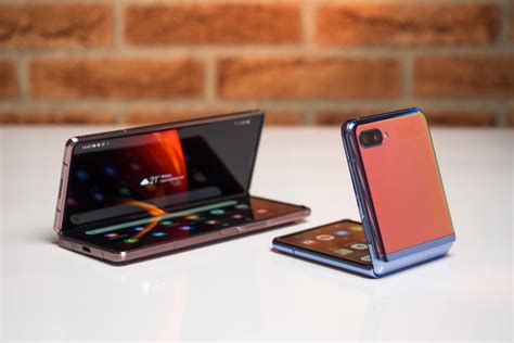 However, that might not be the case. So sánh Galaxy Z Fold 2 và Galaxy Z Flip: Đâu là chiếc ...