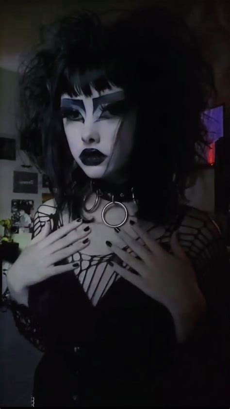 Gothic Makeup Dark Makeup Unconventional Makeup Goth Subculture
