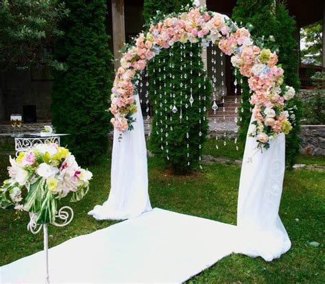 Pictures Of Wedding Arches Lovetoknow