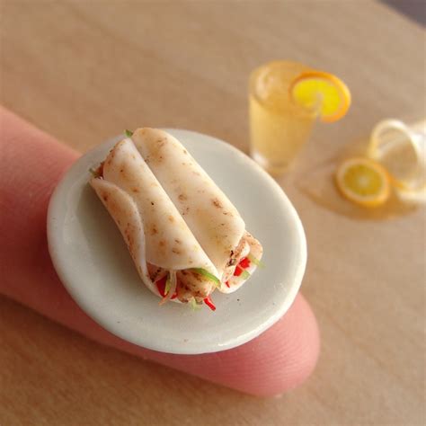 These Teeny Tiny Food Sculptures Are Impeccably Detailed