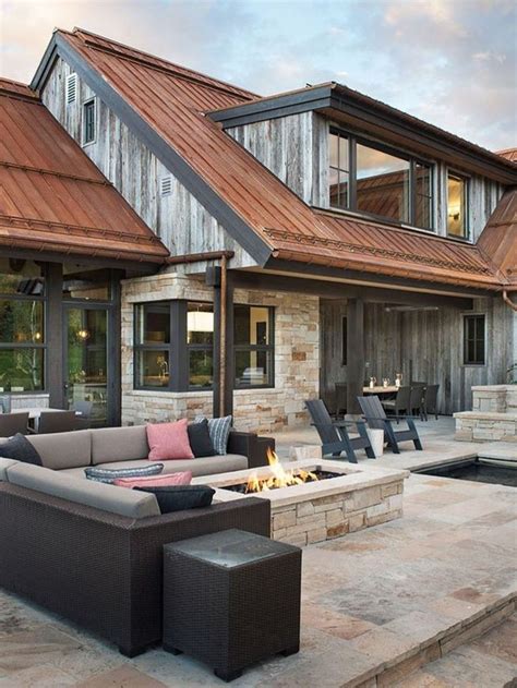 21 Amazing Rustic Farmhouse Exterior Designs Ideas Lmolnar