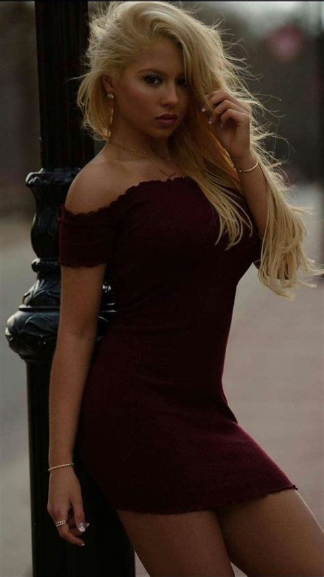 Pin By Rip Hunter On ♥ Lauren Luongo ♥ Internet Model Blonde Bombshell Tight Dresses Little