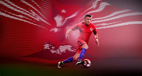 Los pantalones rojos es la principal novedad de la selección chilena en este 2016. Chile Copa America 2016 Kits Released - Footy Headlines