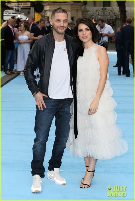 Photo Tom Hardy Charlotte Riley Swimming With Men Premiere 18 Photo 4110762 Just Jared