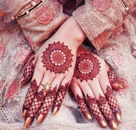 17 Simple And Easy Mehndi Design Tikki For Hands 2021 4