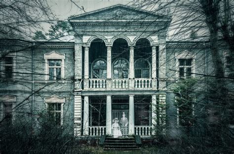 Test your courage and step into the massacre haunted house for an evening spent in the company of some of the most. The 4 Most Haunted Places in Chicago | UrbanMatter