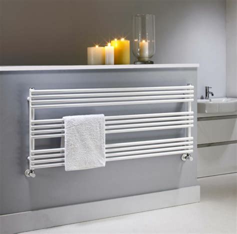 Heizkörper für badezimmer heizkörper badezimmer handtuchhalter heizk�rper montieren heizkörper badezimmer. Heizkörper Handtuchhalter - 50 fantastische Modelle ...