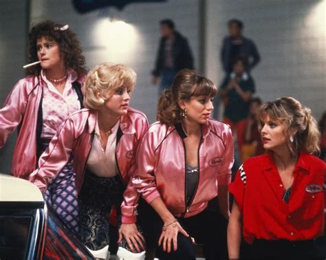 All the kids in this movie look grease 2 could have been about any of them, and found new satiric points to make, new costume and set possibilities and new kinds of music (instead. Sección visual de Grease 2 - FilmAffinity