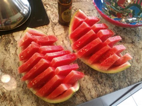 This Is How I Cut Watermelon And Pineapple Too R Food