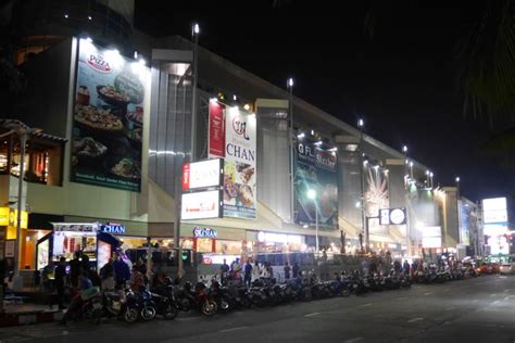 Pattaya kota yang tidak terlalu jauh dari bangkok. Menikmati Pattaya di Malam Hari - Kompas.com