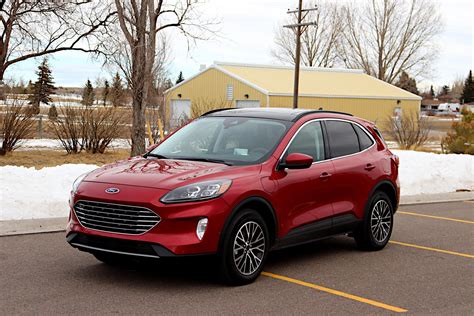 Review 2022 Ford Escape Plug In Hybrid Strikes A Nice Balance