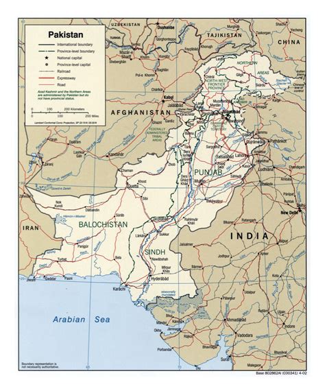 Grande detallado mapa político y administrativo de Pakistán con carreteras ferrocarriles y