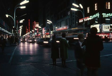 45 Fascinating Color Photos Capture Street Scenes Of Chicago In The 1960s ~ Vintage Everyday