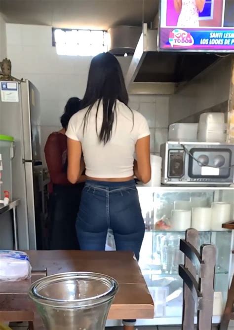 Venezuelan Brunette Waitress Candidforum Videos Com