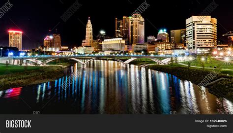 Columbus Ohio Night Image And Photo Free Trial Bigstock