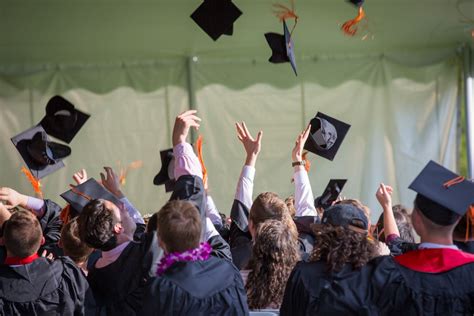 Why Graduation Ceremonies Are Important Student Life