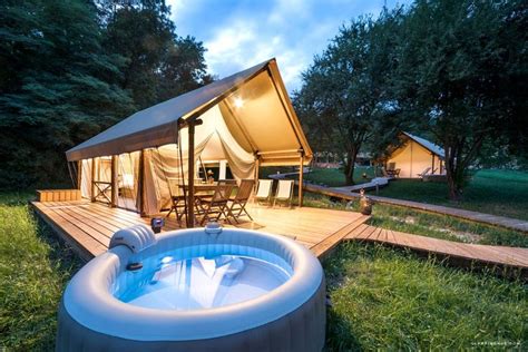Glamorous Safari Tents For Romantic Couples Getaway With Jacuzzi On