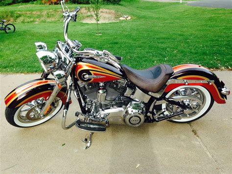 The engine can produce 143 nm at 2750 rpm. 2014 Harley-Davidson® FLSTNSE CVO™ Softail® Deluxe (Maple ...