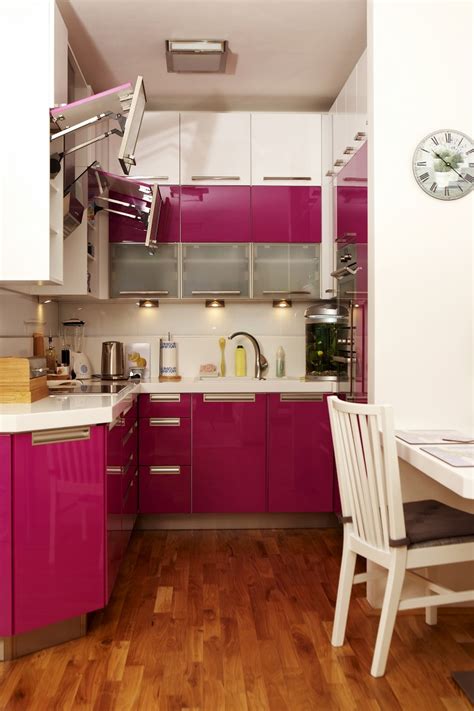 Requiere de gran ubicación en el espacio, buen gusto y una serie de la decoración de cocinas pequeñas no es una tarea sencilla. Decoracion de cocinas pequeñas 53 ideas interesantes