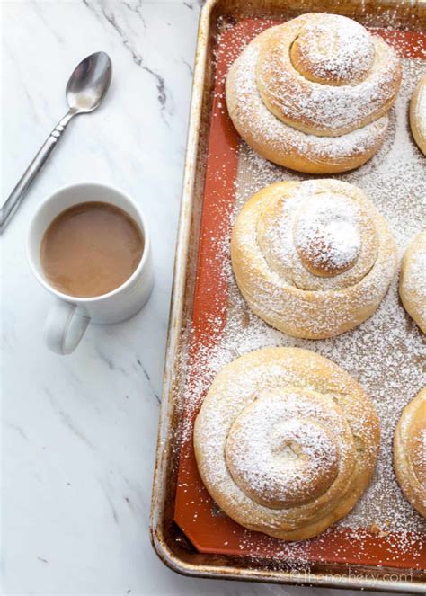 This version of mallorca is super soft, airy and melt in your mouth. Mallorca Bread: Puerto Rican Sweet Bread Rolls (Pan De ...