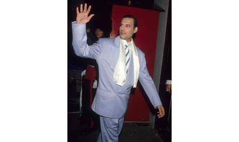 Für die vorgangsweise des mordes standen 2 varianten zur auswahl! Freddie Mercury: Sein letzter TV-Auftritt - das Video