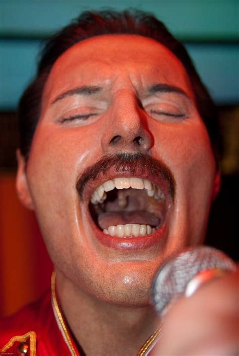 How Freddie Mercury Got His Voice It Wasnt His Teeth Freddie Mercury Attributes His