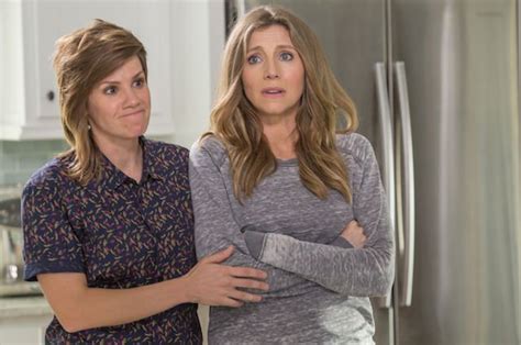 Mother's day (2016) intersecting stories with different moms collide on mother's day. Mother's Day (Film 2016) | QUEERmdb - Neue Filme mit lesbischen Charakteren im Kino, als ...