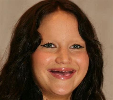 Top 10 Celebrities Without Teeth And Eyebrows