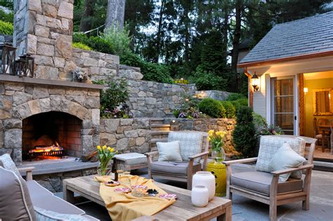7 Patio Must Haves For Summer Entertaining