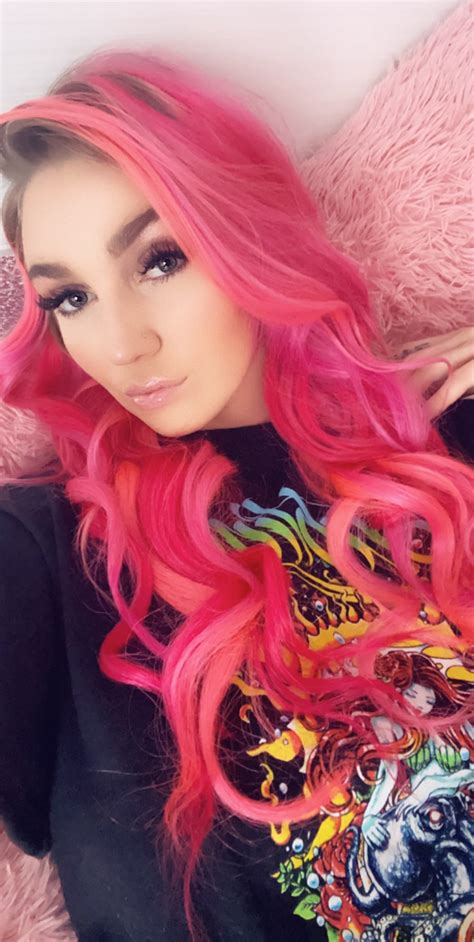 Tw Pornstars Kendra Sunderland Twitter I Put 3 Different Pinks In My Hair 💖💋🌸 459 Am 12